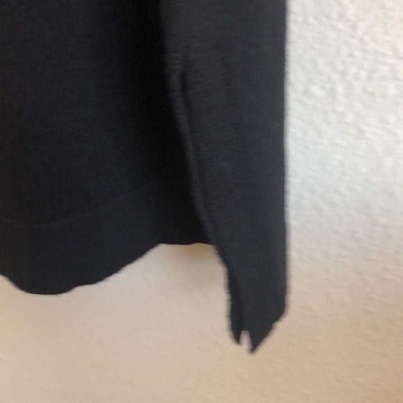 EILEEN FISHER Lightweight sweater with hood. - Picture 7 of 9